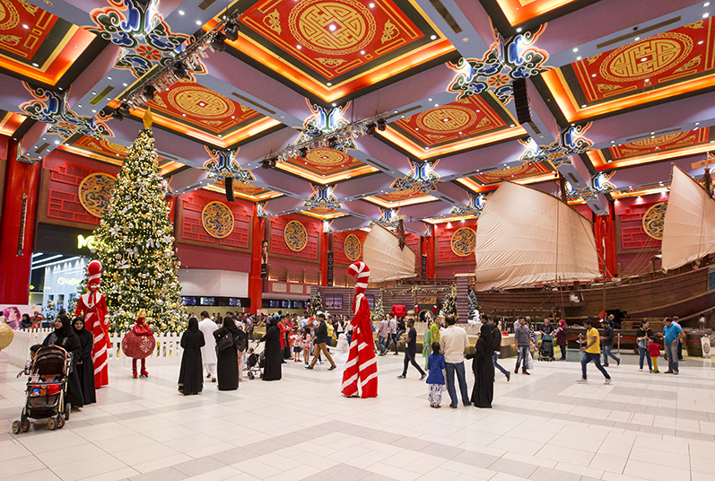 christmas decoration at ibn battuta mall