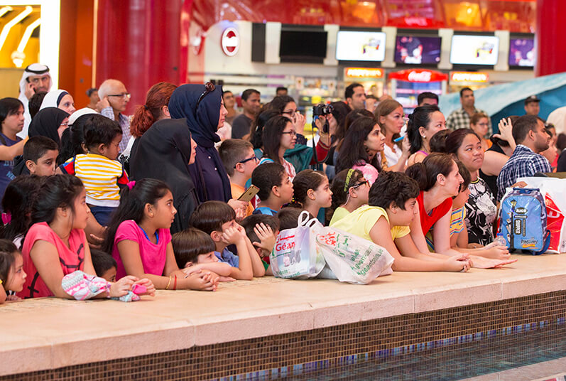 christmas decoration at ibn battuta mall