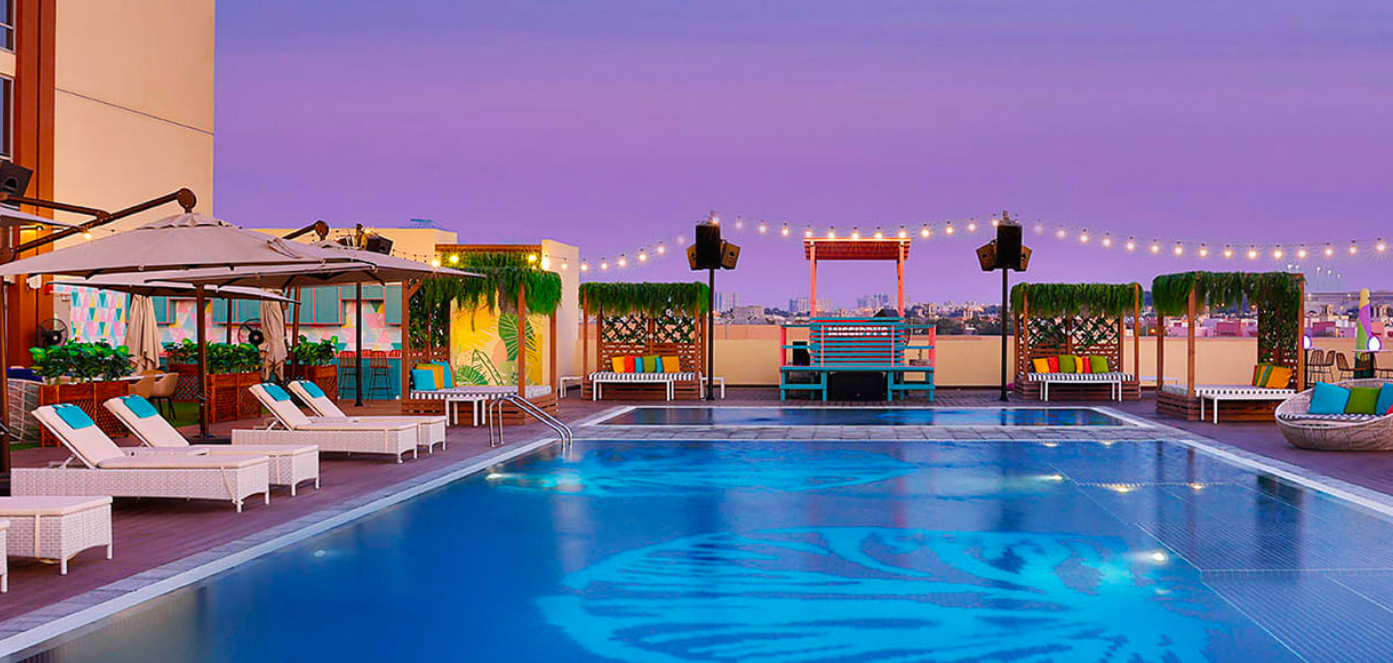 Avani Dubai Swimming Pool